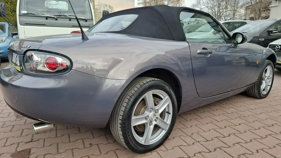 MAZDA MX-5 -