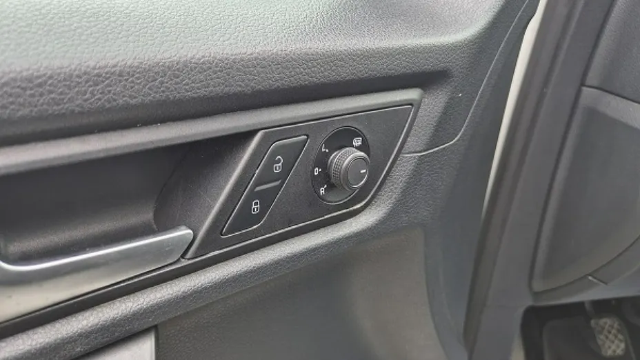 VOLKSWAGEN Caddy -