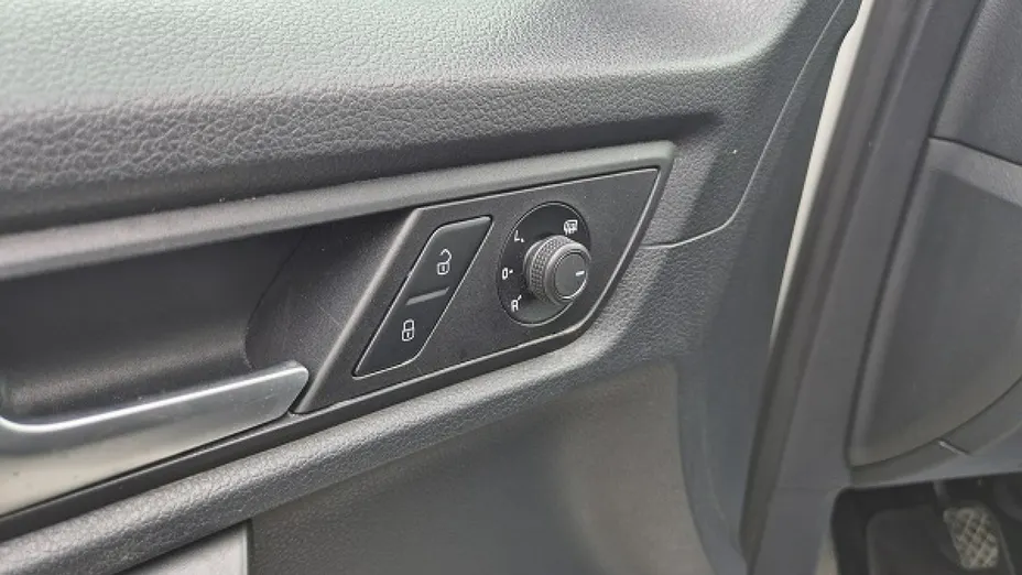 VOLKSWAGEN Caddy -