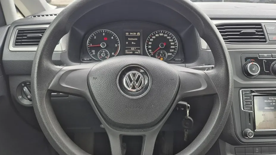 VOLKSWAGEN Caddy -
