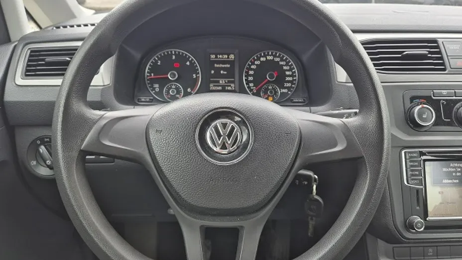 VOLKSWAGEN Caddy -