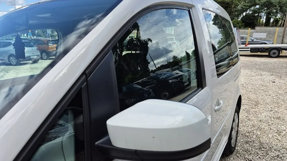 VOLKSWAGEN Caddy -