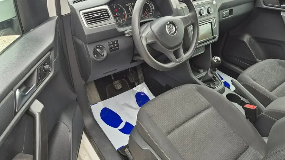 VOLKSWAGEN Caddy -