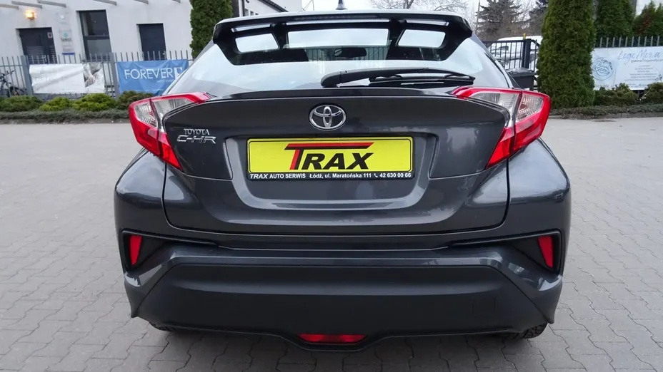 TOYOTA C-HR -