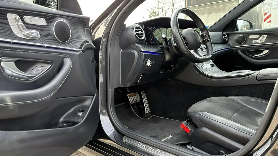 MERCEDES-BENZ E Klasa -