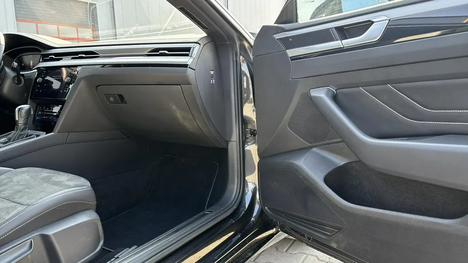 VOLKSWAGEN Arteon -