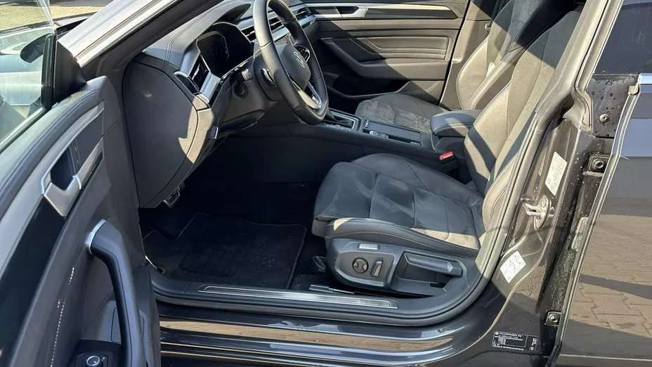 VOLKSWAGEN Arteon -