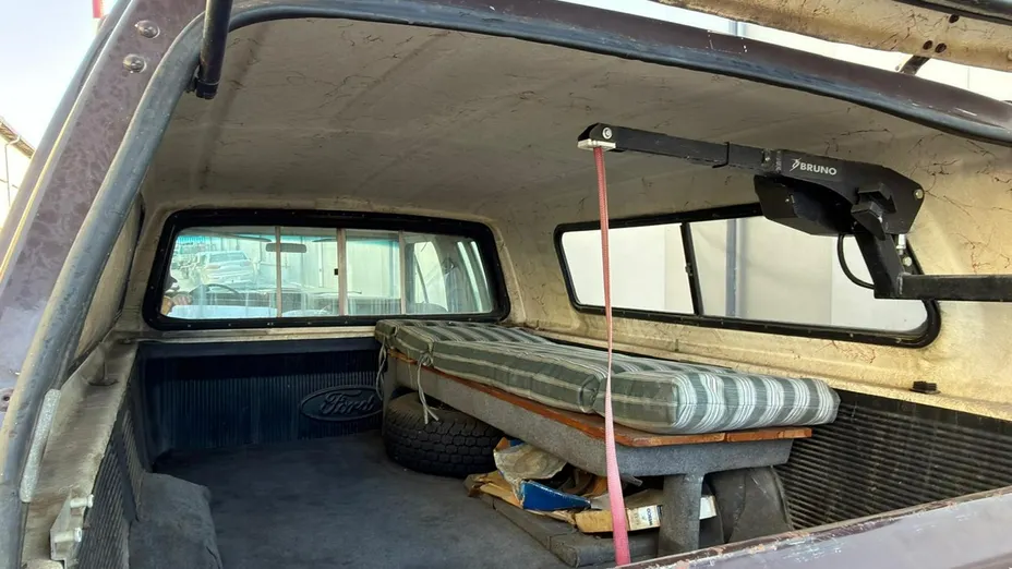 FORD F 250 -