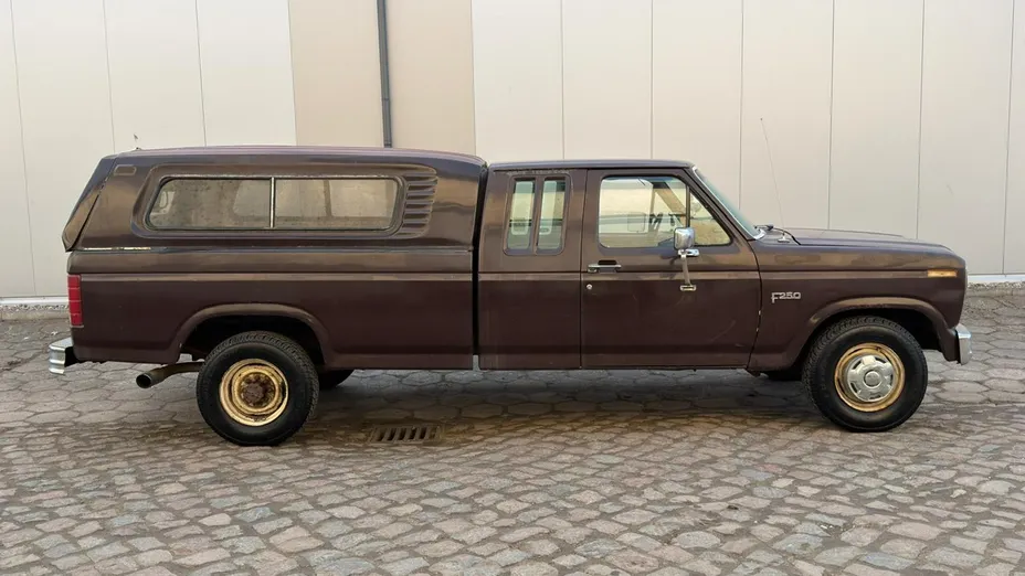 FORD F 250 -