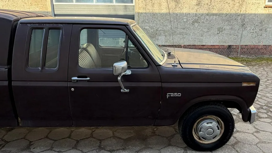 FORD F 250 -