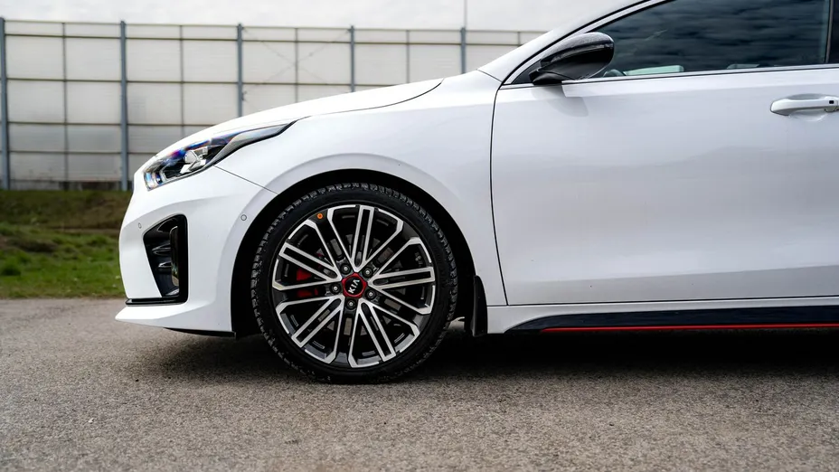 KIA ProCeed -