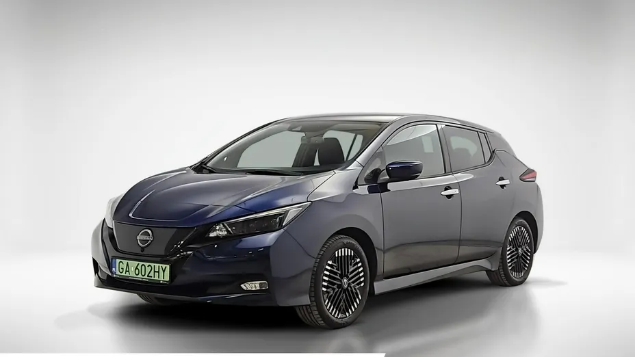 NISSAN Leaf -