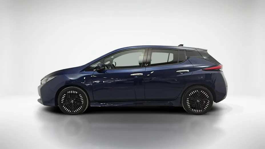 NISSAN Leaf -