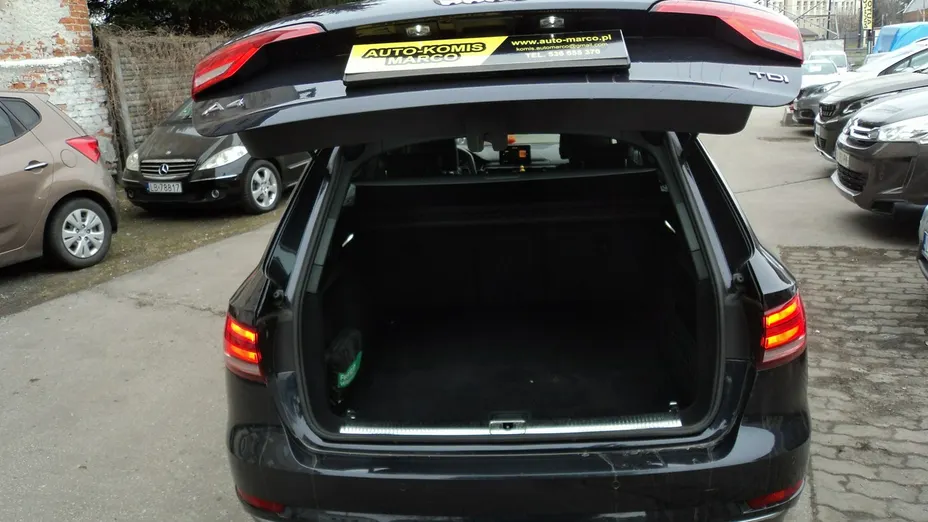 AUDI A4 -