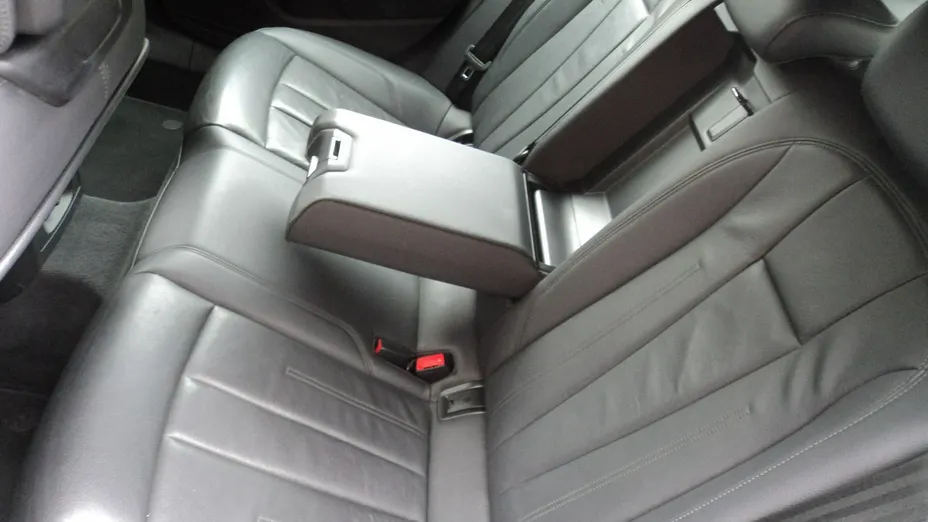 AUDI A4 -