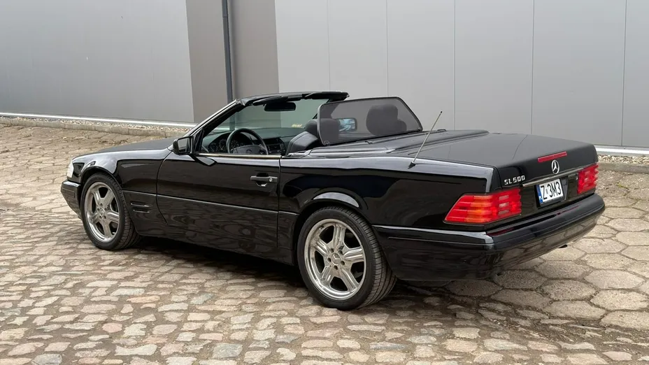 MERCEDES-BENZ SL -