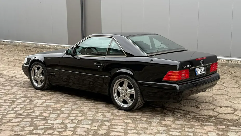 MERCEDES-BENZ SL -
