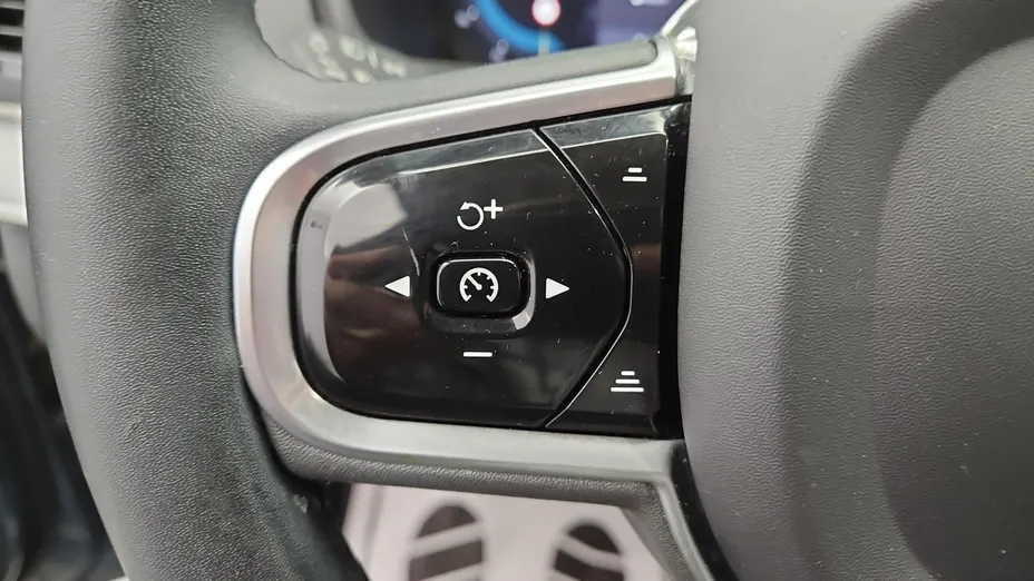VOLVO XC90 -
