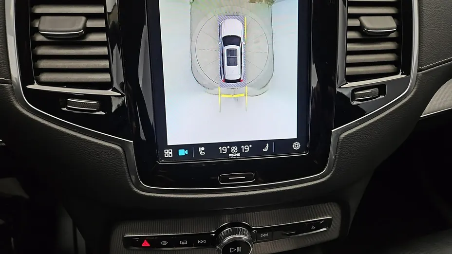 VOLVO XC90 -
