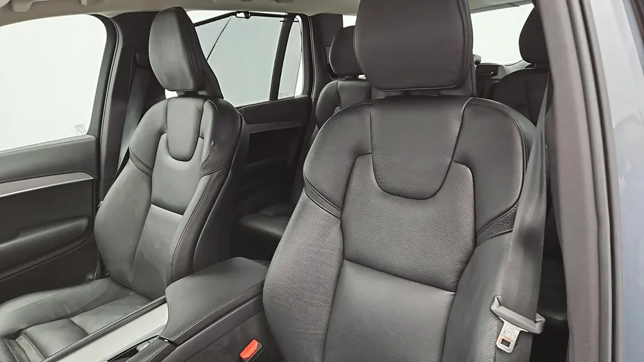 VOLVO XC90 -