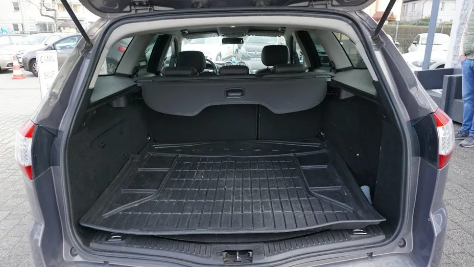 FORD Mondeo -