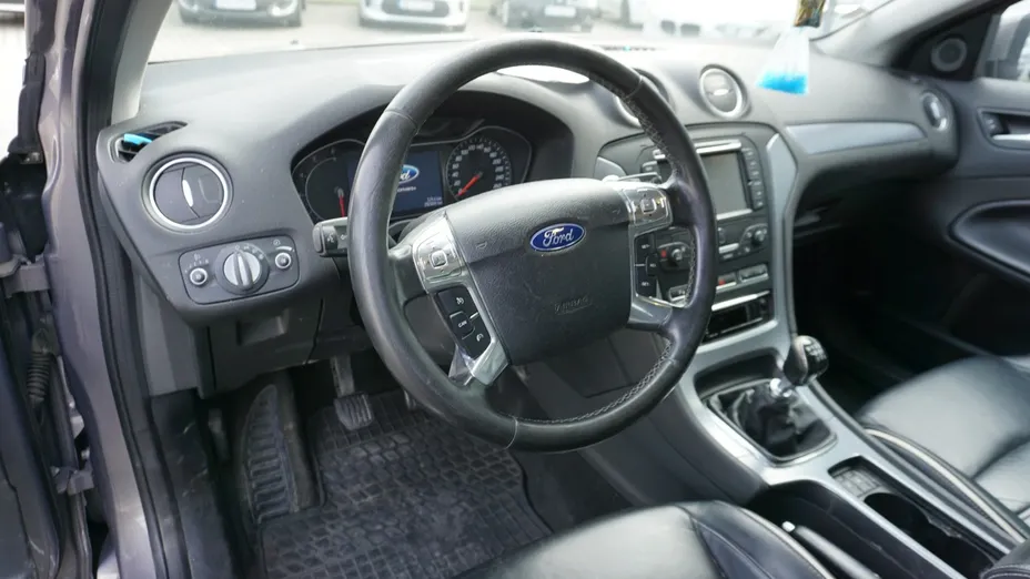 FORD Mondeo -