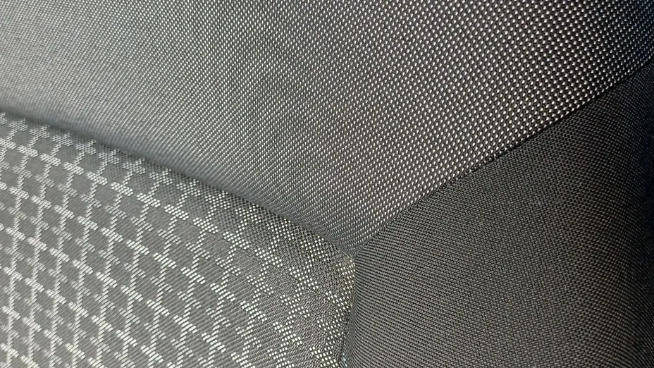 VOLKSWAGEN Polo -