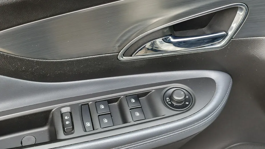 OPEL Mokka -