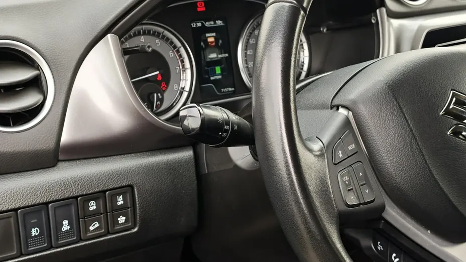 SUZUKI Vitara -