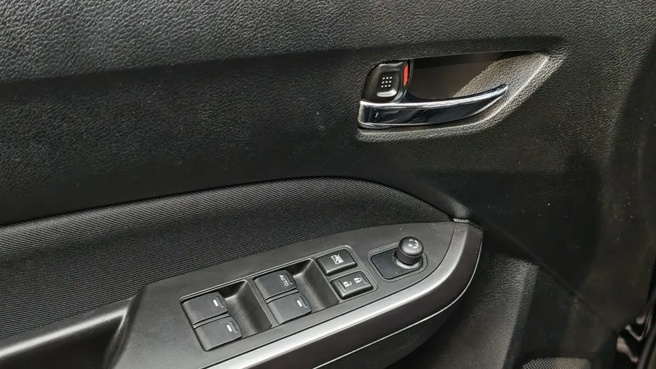SUZUKI Vitara -