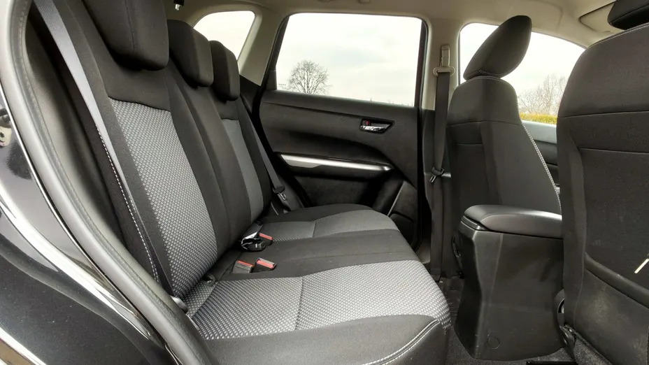 SUZUKI Vitara -
