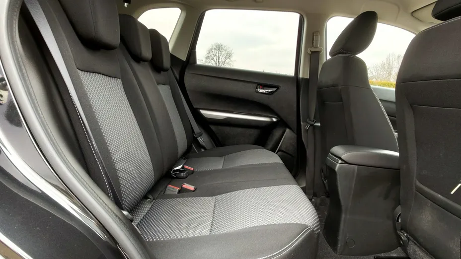 SUZUKI Vitara -