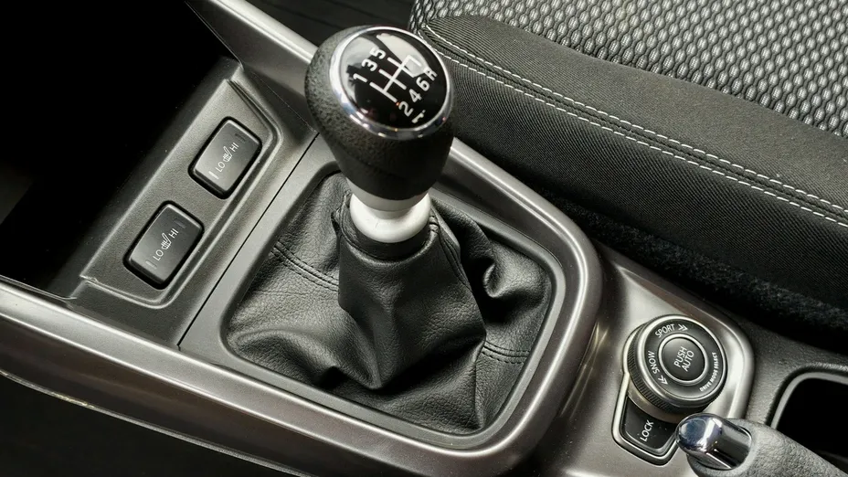 SUZUKI Vitara -