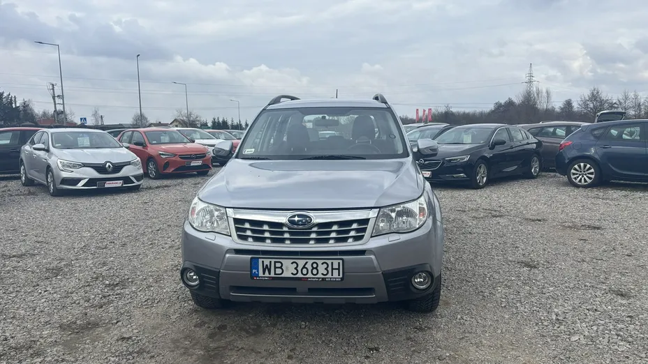SUBARU Forester -