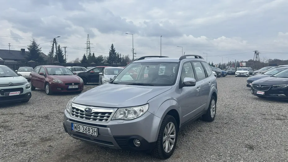 SUBARU Forester -