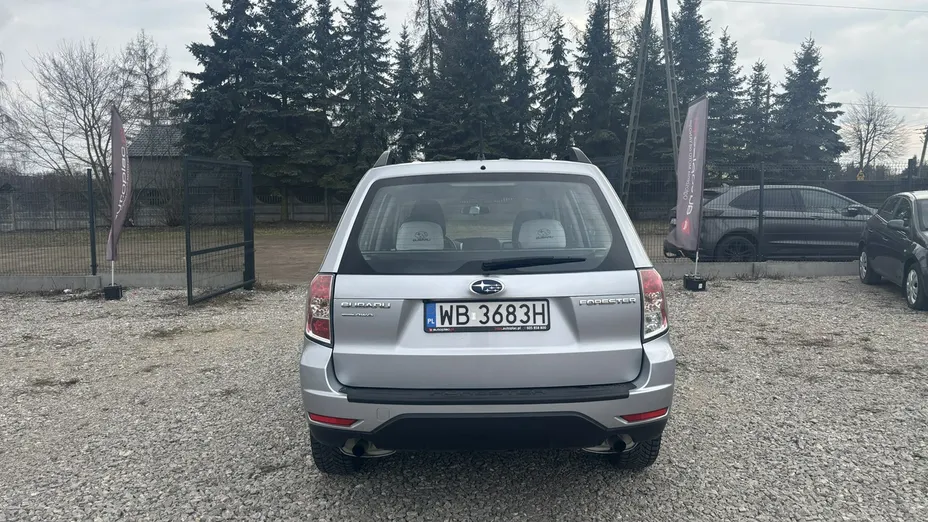 SUBARU Forester -