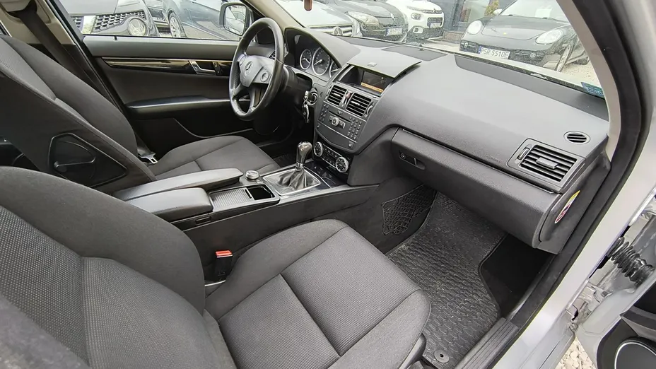 MERCEDES-BENZ C Klasa -