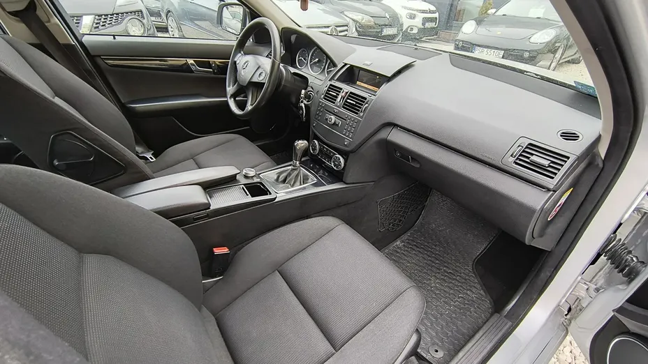MERCEDES-BENZ C Klasa -