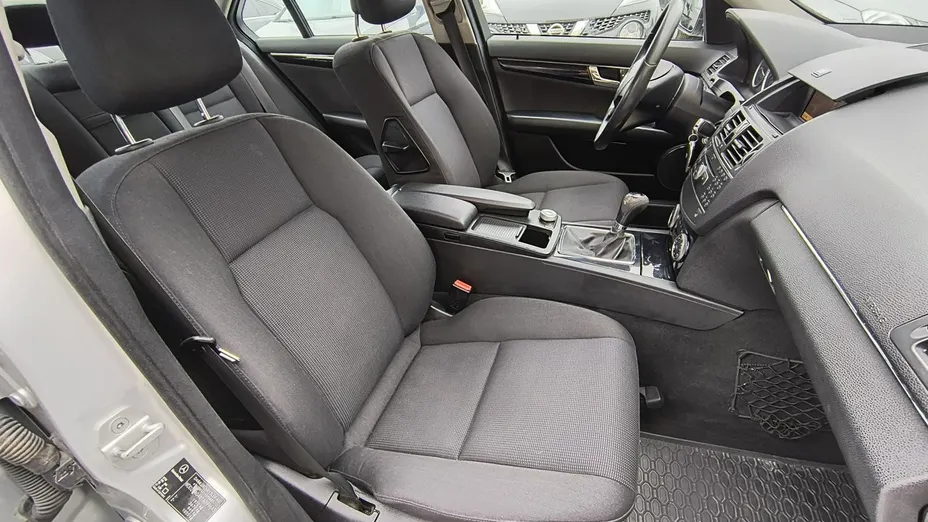 MERCEDES-BENZ C Klasa -