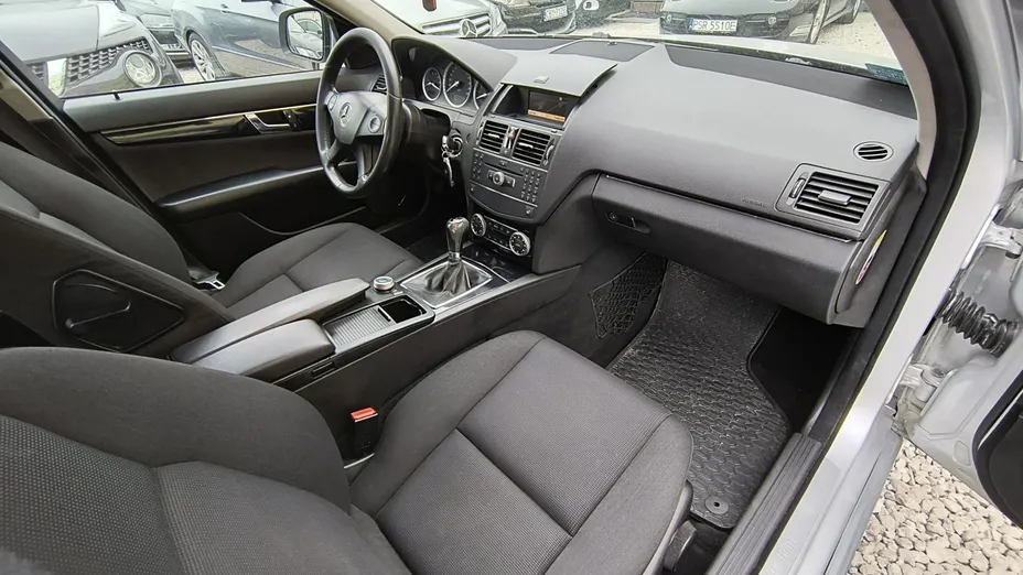 MERCEDES-BENZ C Klasa -