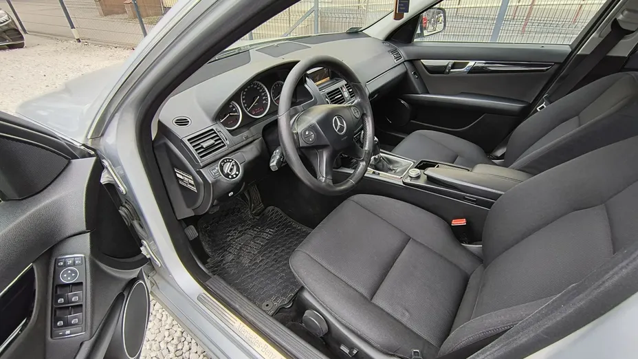 MERCEDES-BENZ C Klasa -