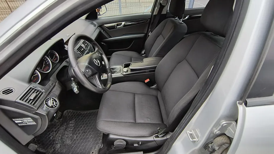 MERCEDES-BENZ C Klasa -