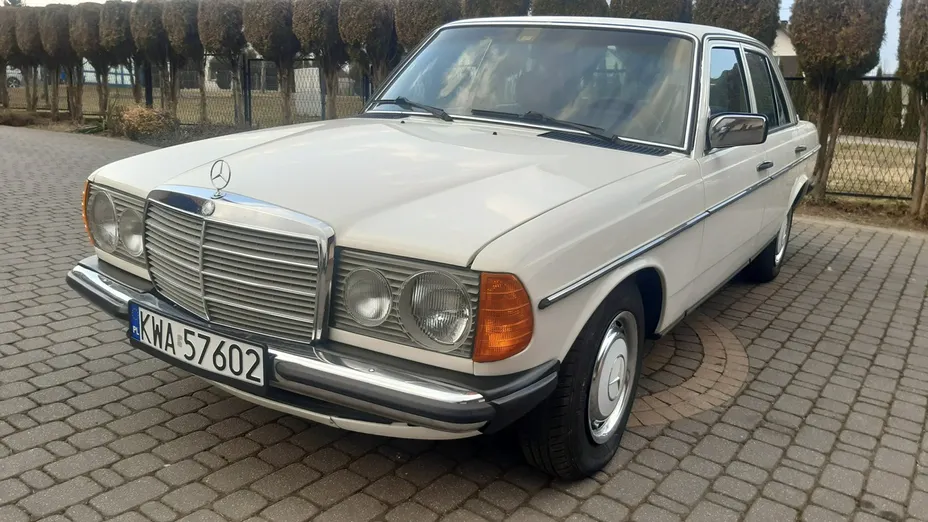 MERCEDES-BENZ 123 -
