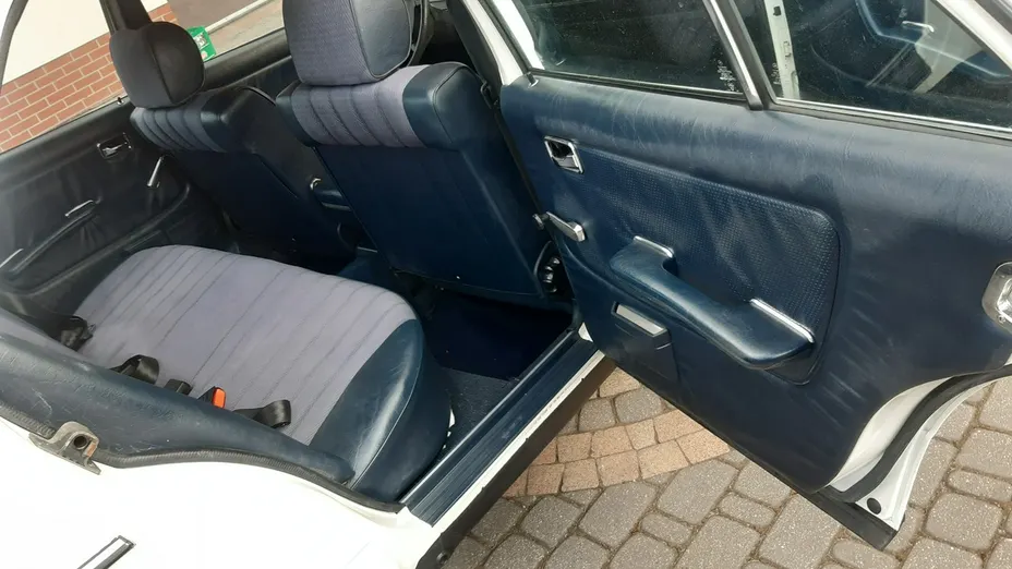 MERCEDES-BENZ 123 -