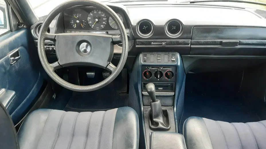 MERCEDES-BENZ 123 -