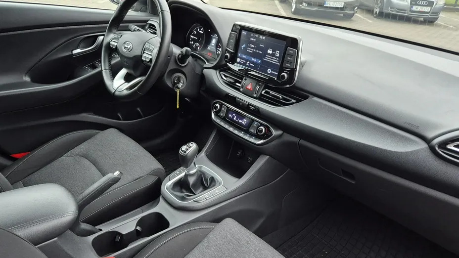HYUNDAI i30 -