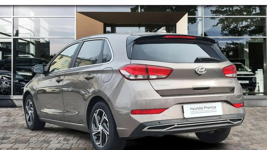 HYUNDAI i30 -