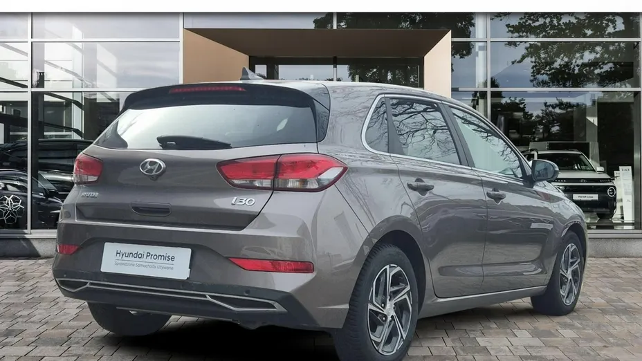 HYUNDAI i30 -