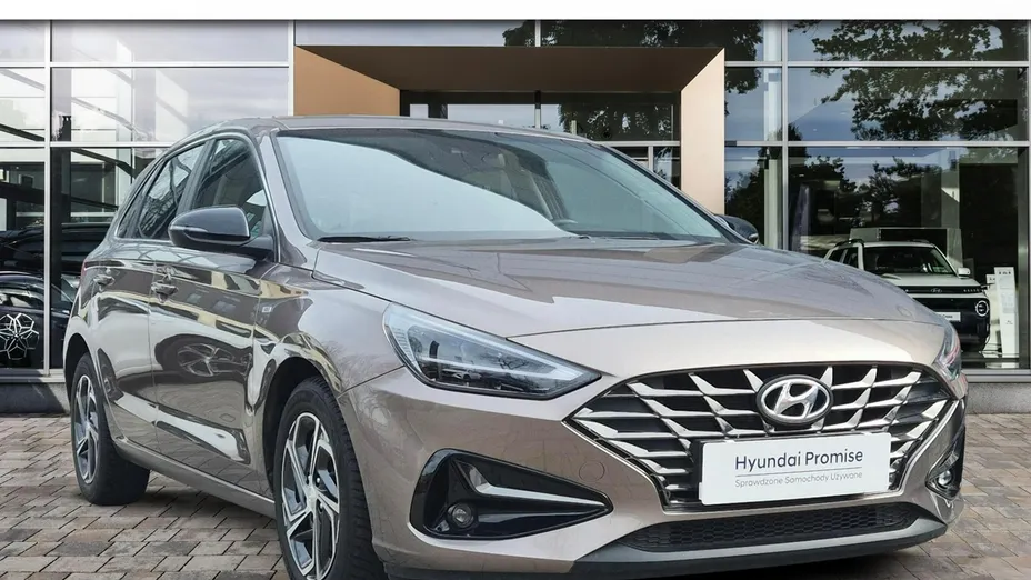 HYUNDAI i30 -