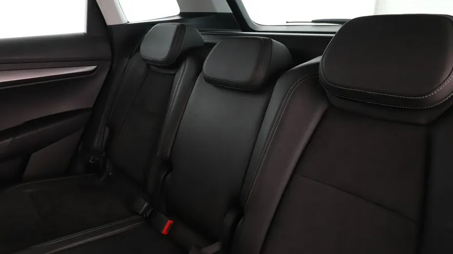 SKODA Karoq -